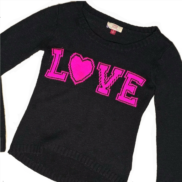 🔵 LEI Juniors Black Pink Knit LOVE Dipped High-Low Crewneck Sweater Small - Picture 1 of 11